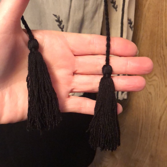 Beautiful FREE PEOPLE Women’s Blouse with Tassels & Sequins - Picture 10 of 17